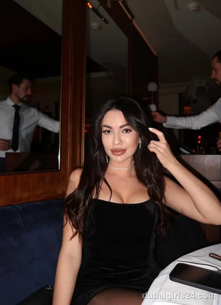 Aisha, French escort in Deira, Dubai