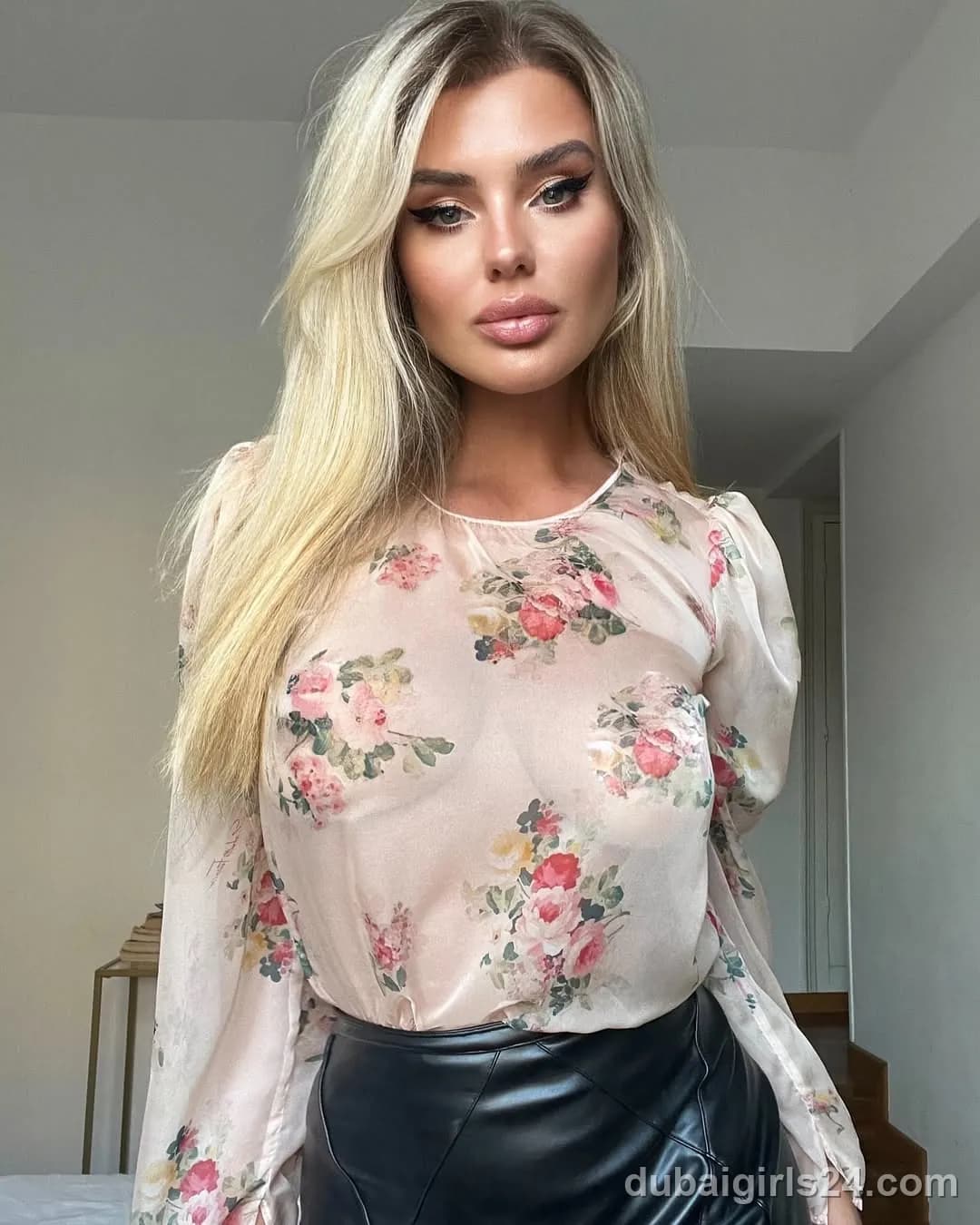 Nerys, French escort in Deira, Dubai — photo 4