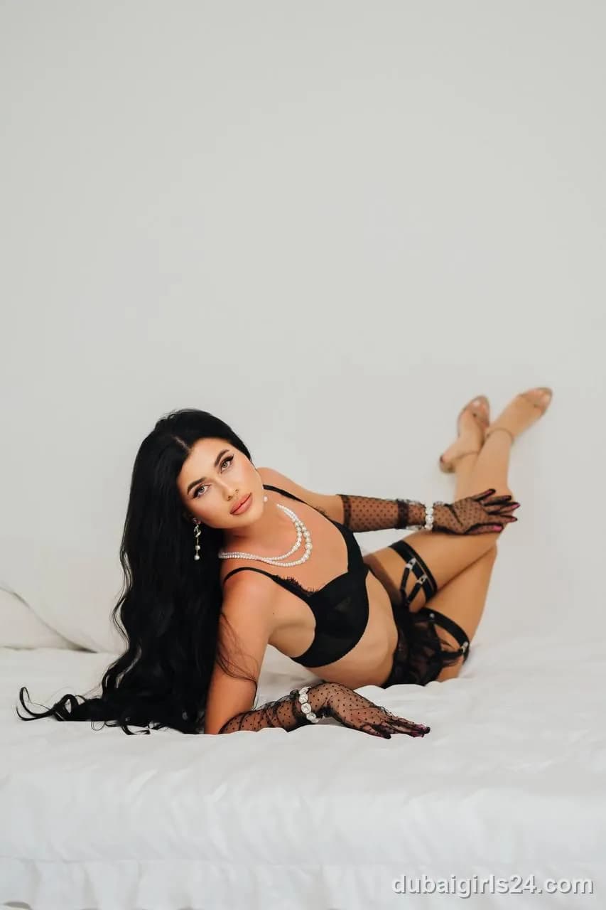 Faye, Czech escort in Business Bay, Dubai — photo 5