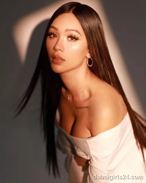 Rita, Chinese escort in Business Bay, Dubai