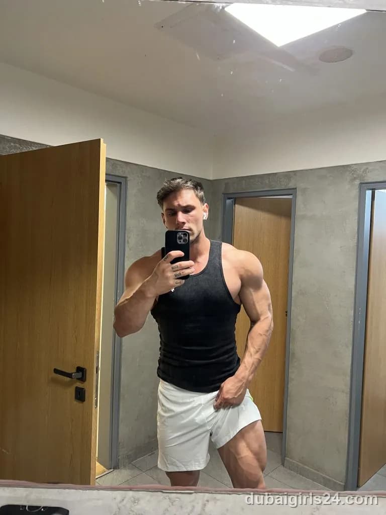 Pascal, Russian escort in JVC, Dubai — photo 3