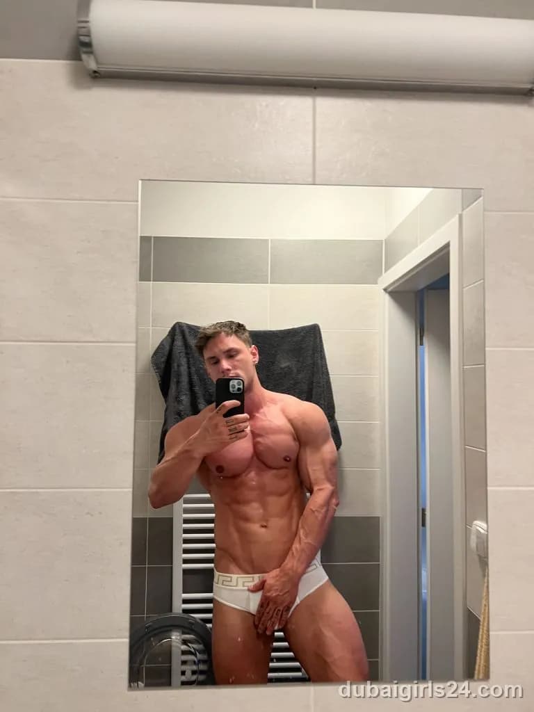 Pascal, Russian escort in JVC, Dubai — photo 4
