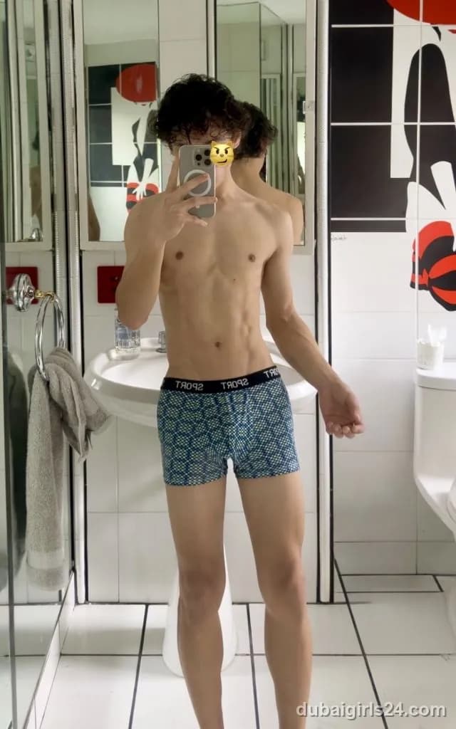 Armin, Chinese escort in JVC, Dubai — photo 4