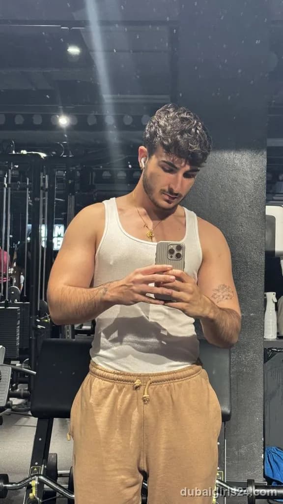 Albert, Brazilian escort in Downtown Dubai, Dubai — photo 2