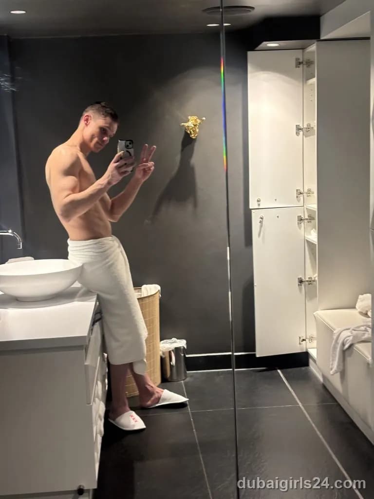 Denis, Colombian escort in JBR, Dubai — photo 2