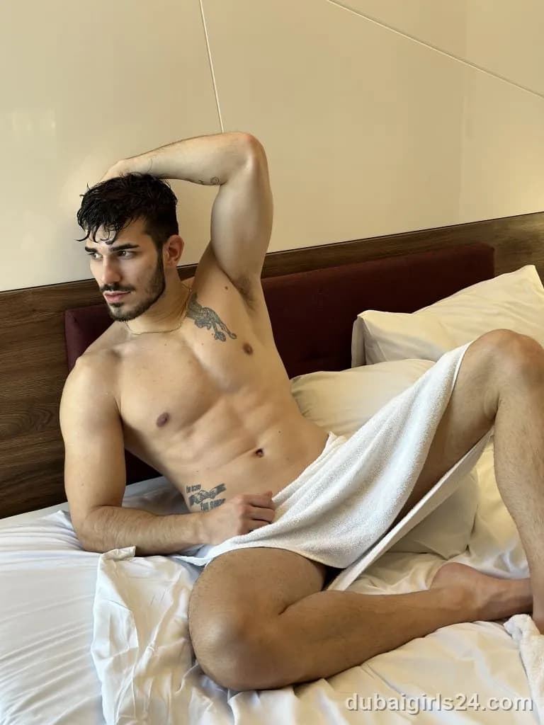 Tarek, Belarusian escort in Business Bay, Dubai — photo 4