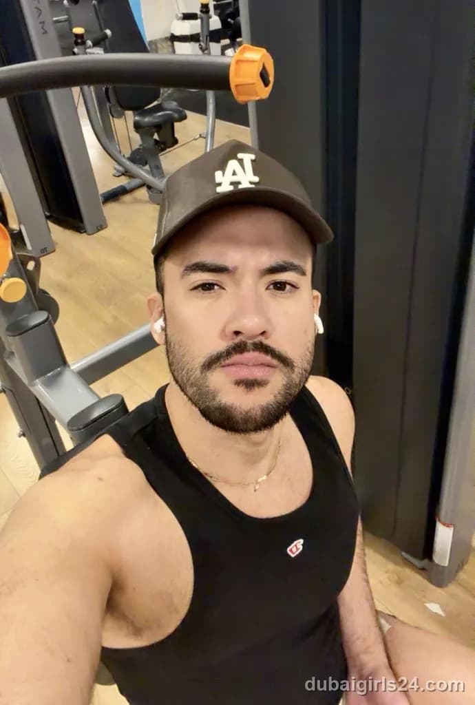 Victor, Colombian escort in JBR, Dubai — photo 4