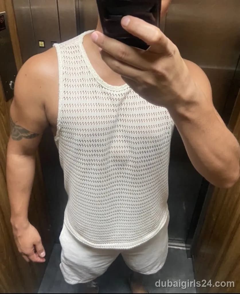 Viktor, Brazilian escort in Business Bay, Dubai — photo 4