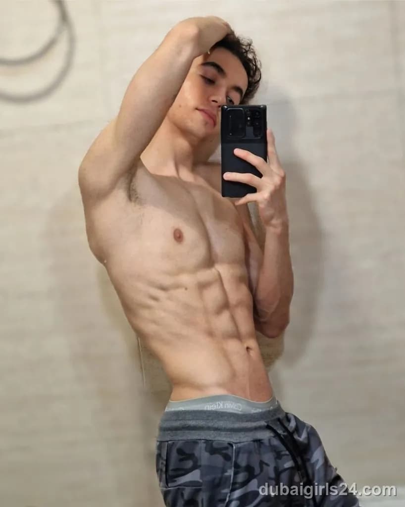 Matteo, Brazilian escort in Business Bay, Dubai — photo 4