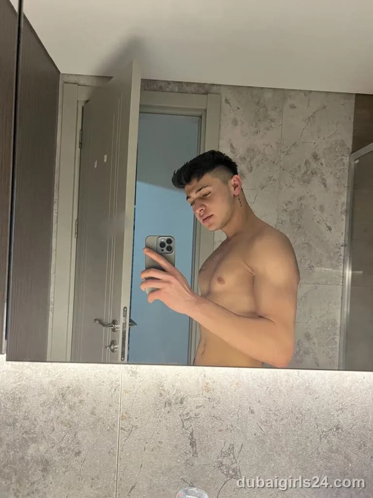 Caleb, Brazilian escort in Downtown Dubai, Dubai — photo 4