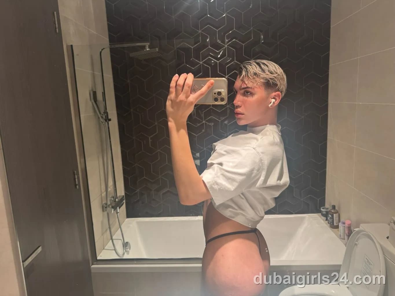 Mark, Brazilian escort in Bur Dubai, Dubai — photo 5